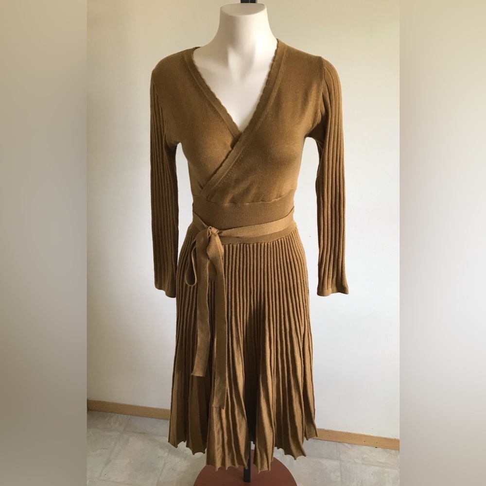 Simple Retro Wrap Sweater Midi Dress Pleated Ribbed Long Sleeve Brown Camel